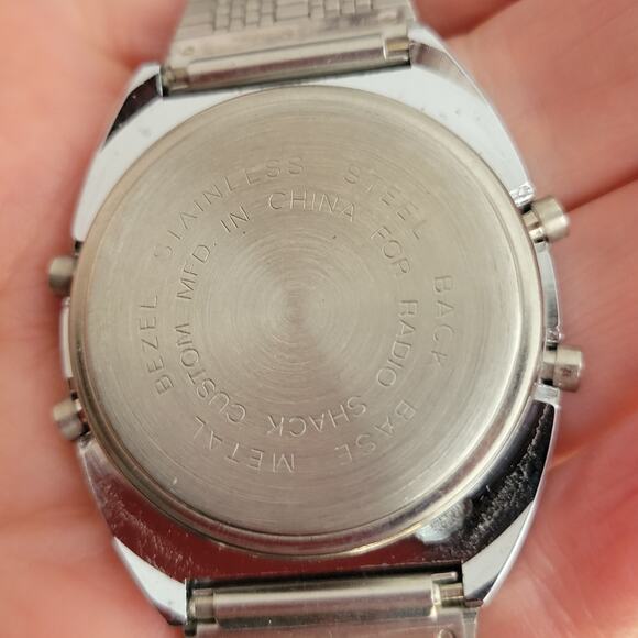 Micronta LCD Quartz Chronograph Digital Watch Vintage Radio Shack New main image 9